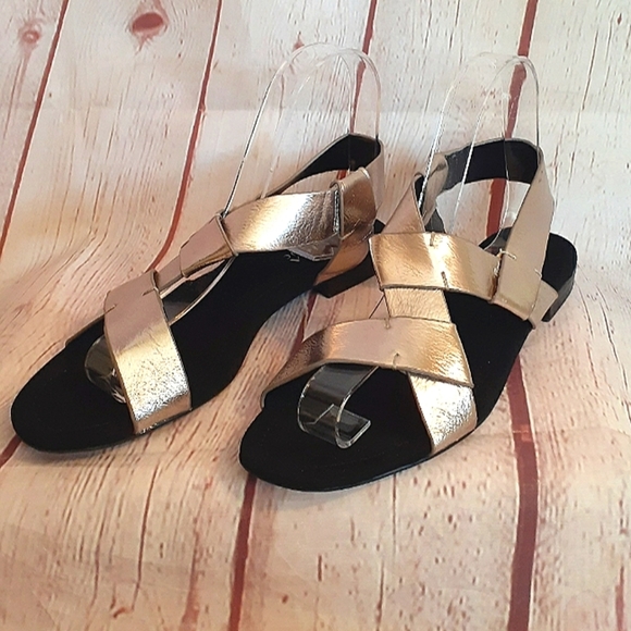 Zara Trafaluc Silver Strappy Flat Sandals Sz.6M